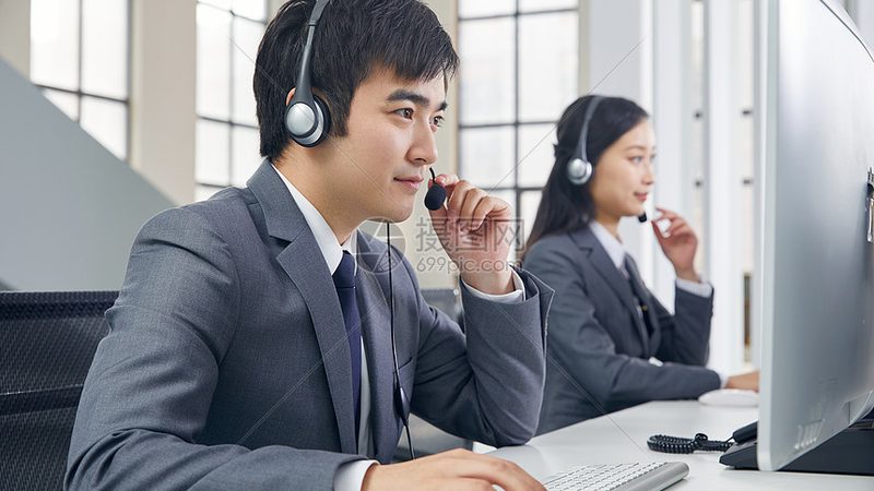 小标题：价格表中的关键要素